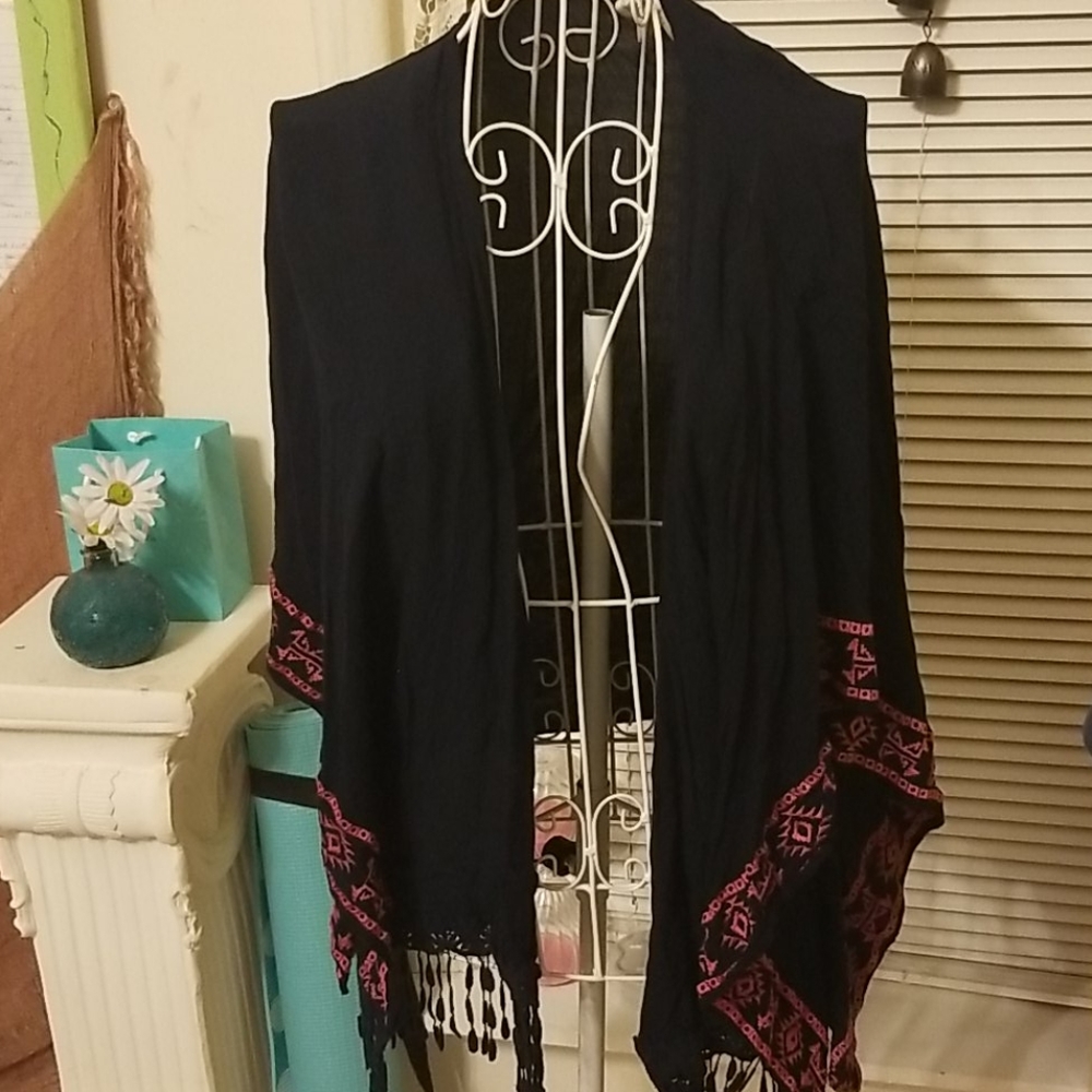 Navy and pink shawl style top